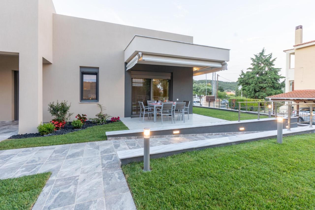 3 Doors Villas Nea Iraklitsa Екстер'єр фото