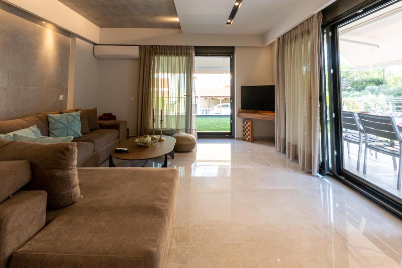 3 Doors Villas Nea Iraklitsa Екстер'єр фото