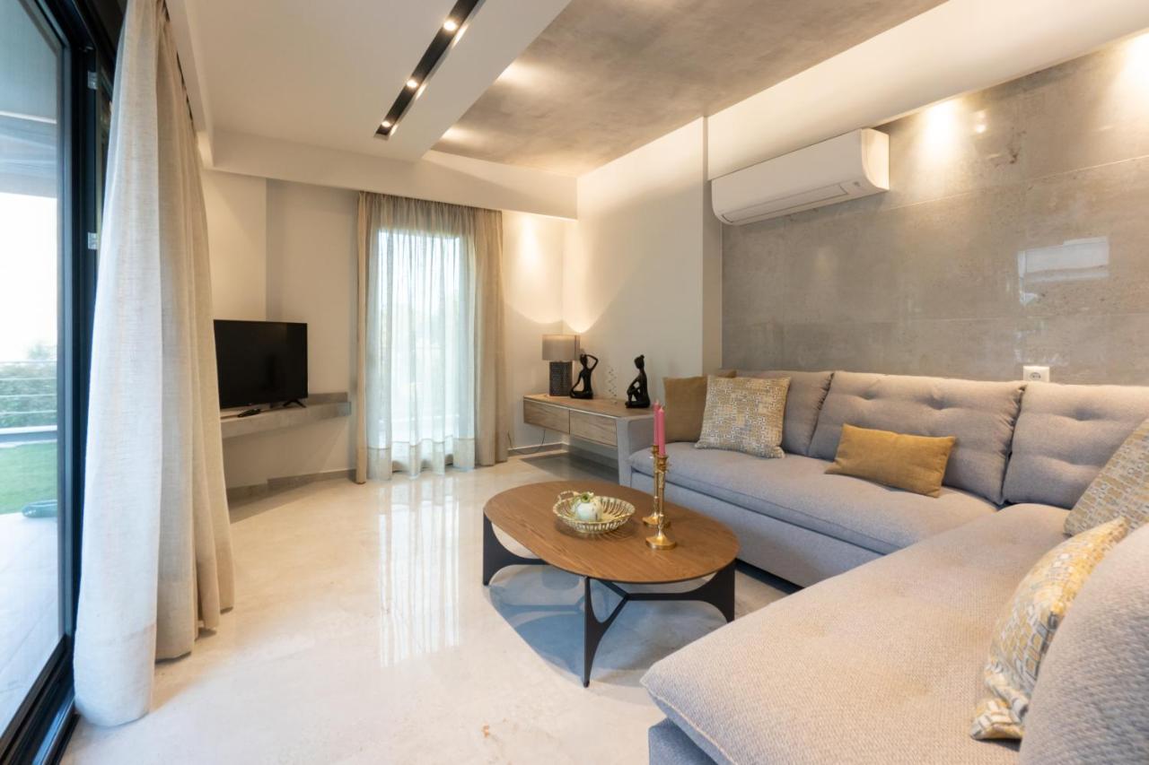3 Doors Villas Nea Iraklitsa Екстер'єр фото